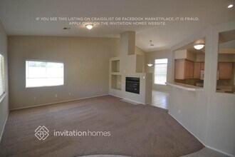 8316 W Ashkum Ave in Las Vegas, NV - Building Photo - Building Photo