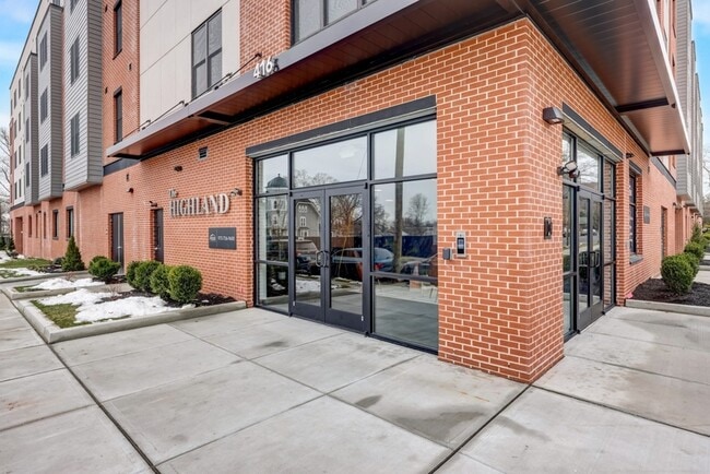 416 Highland Ave in Orange, NJ - Building Photo - Building Photo