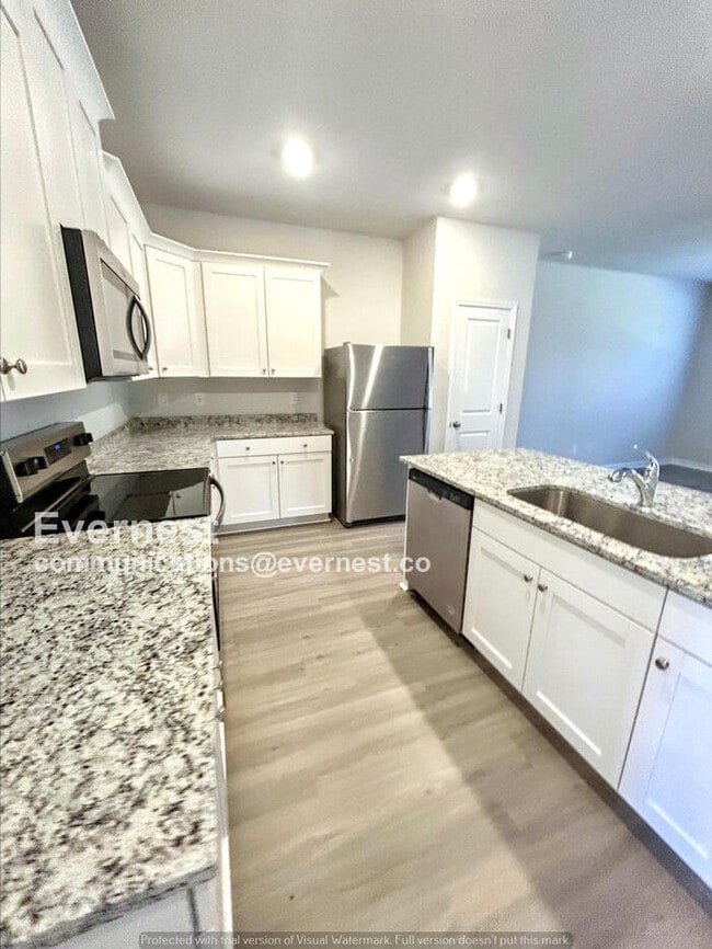 property at 2106 Willow Gln Dr