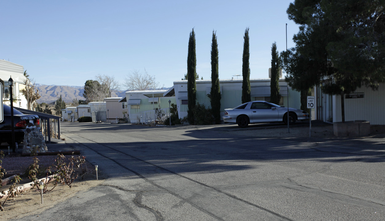 Joshua Mobile Home Park in Hesperia, CA - Building Photo