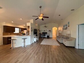 1072 Piney Z Plantation Rd in Tallahassee, FL - Building Photo - Building Photo