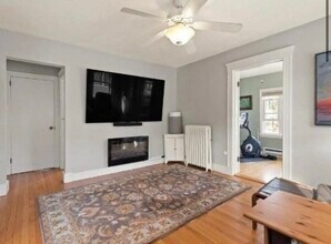 15 Cypress Rd in Medford, MA - Building Photo - Building Photo