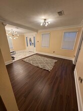 2653 Madrid St in New Orleans, LA - Foto de edificio - Building Photo