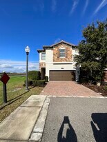 8551 Couples St in Four Corners, FL - Building Photo