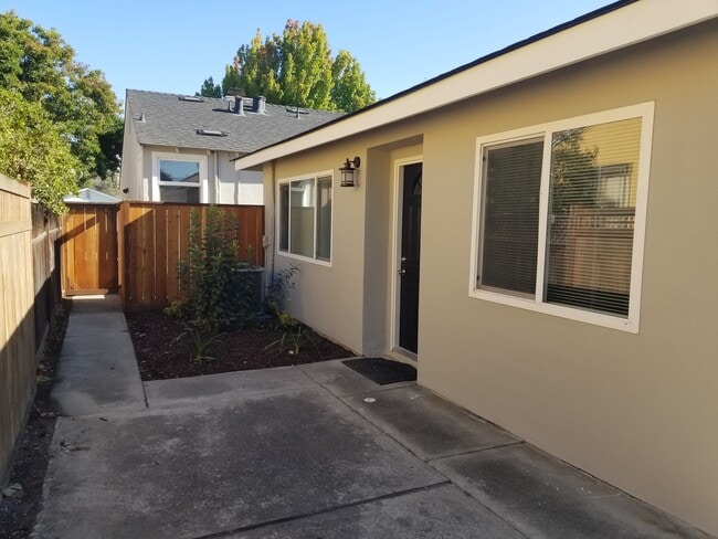 11 Broadway in Redwood City, CA - Building Photo - Building Photo