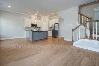 5914 Ardrey Kell Rd in Charlotte, NC - Building Photo - Building Photo