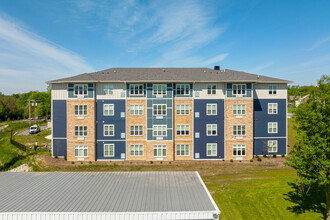 Green Oaks of Goshen in Goshen, IN - Foto de edificio - Building Photo