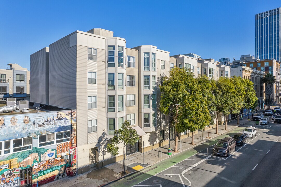 1028 Howard in San Francisco, CA - Foto de edificio