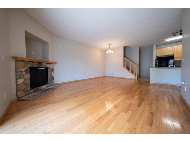 6754 Pine Crest Trail S in Cottage Grove, MN - Building Photo - Building Photo