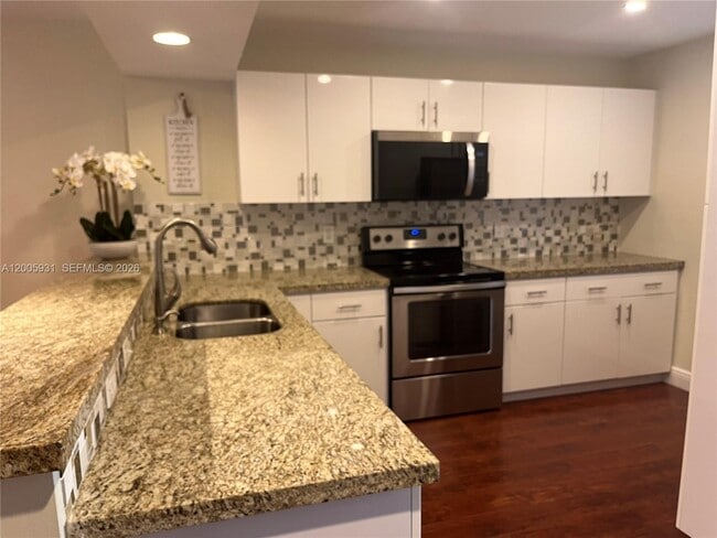 property at 201 Lakeview Dr