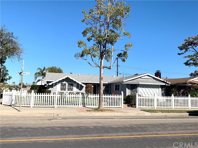 5371 Belgrave Ave in Garden Grove, CA - Building Photo