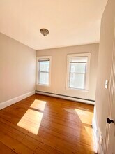 1 Folsom Ave, Unit 3 in Boston, MA - Foto de edificio - Building Photo