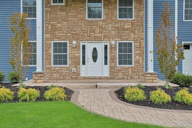 36 Windmill Ln in New City, NY - Building Photo - Building Photo