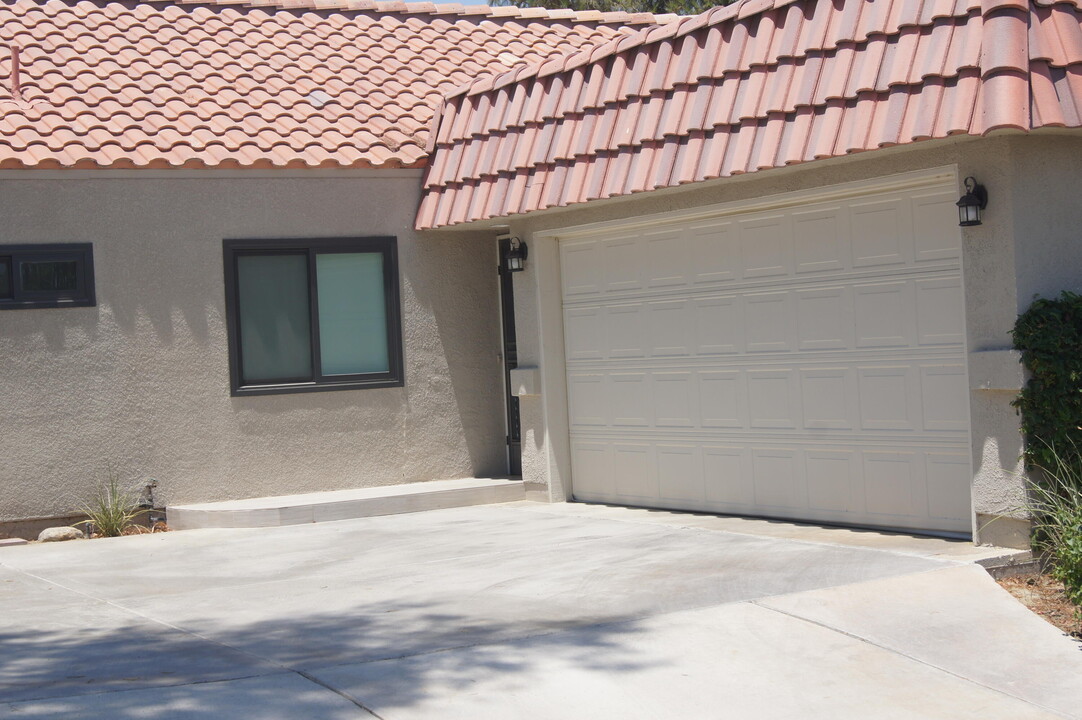 40361 Preston Trail in Palm Desert, CA - Foto de edificio