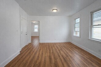 202 S Stiles St, Unit 2L in Linden, NJ - Building Photo - Building Photo