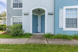 1717 County Rd 220 in Fleming Island, FL - Building Photo