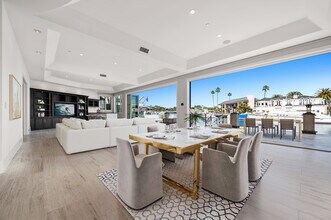 45 Linda Isle in Newport Beach, CA - Building Photo - Building Photo