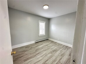 249 Central Park in Rochester, NY - Building Photo - Building Photo