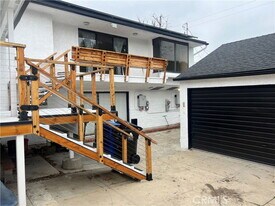 8414 Bleriot Ave in Los Angeles, CA - Building Photo