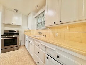 3492 Rowena Ave in Los Angeles, CA - Building Photo - Building Photo
