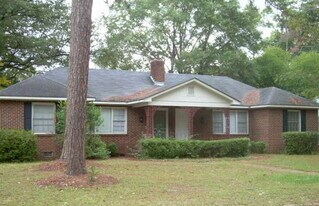 614-B Haley St in Albany, GA - Building Photo