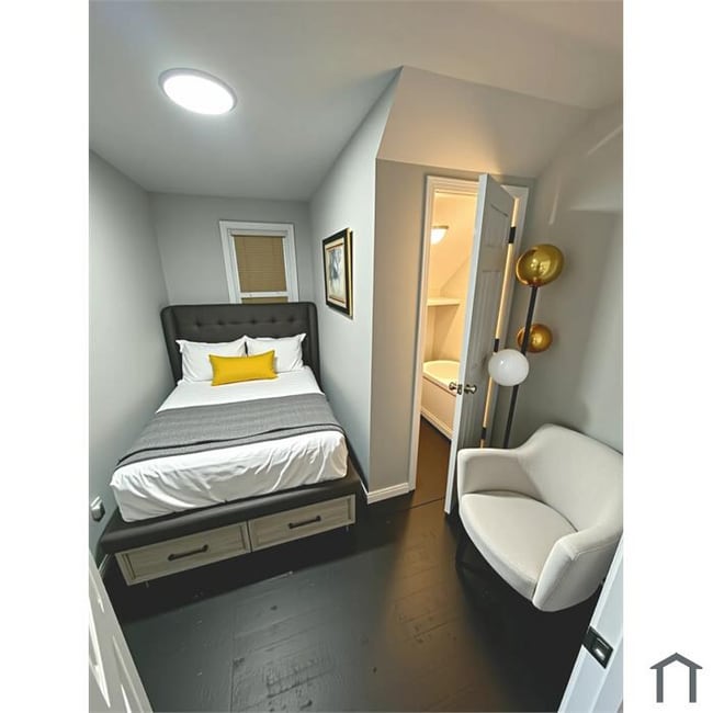 3860 E 72nd St in Cleveland, OH - Building Photo - Building Photo