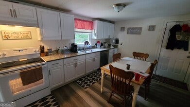 114 Randall Ave in Flovilla, GA - Building Photo - Building Photo