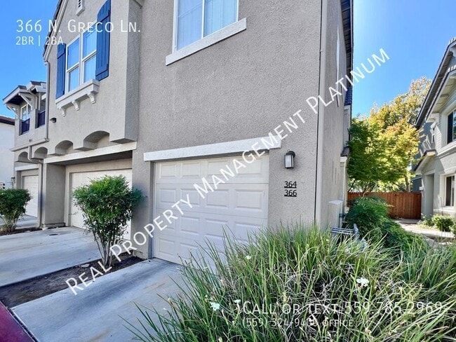 366 N Greco Ln in Clovis, CA - Building Photo - Building Photo