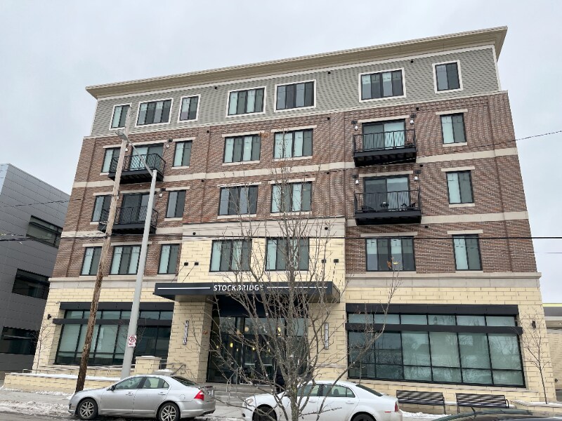 636 First St NW in Grand Rapids, MI - Building Photo