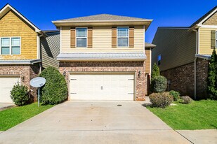 108 Rankin Cir, Unit 207 in Mcdonough, GA - Building Photo