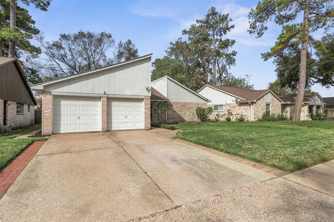 19007 Kemble Rd in Humble, TX - Foto de edificio - Building Photo