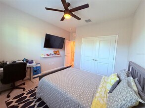 8321 Praise Dr in Tampa, FL - Building Photo - Building Photo