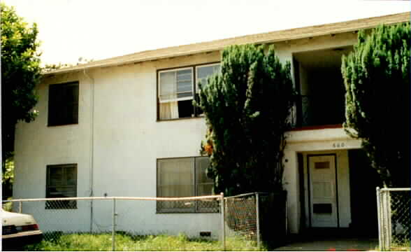 660 Scofield Ave in East Palo Alto, CA - Building Photo - Building Photo