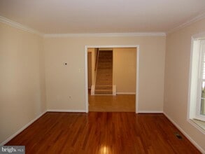 7014 Maple Tree Ln in West Springfield, VA - Building Photo - Building Photo