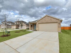 708 Roaring Fork Ln in Bastrop, TX - Building Photo - Building Photo