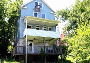 565 Brockway Ave, Unit B in Morgantown, WV - Building Photo