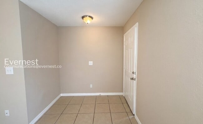 3060 St Paul Dr in Winter Haven, FL - Building Photo - Building Photo