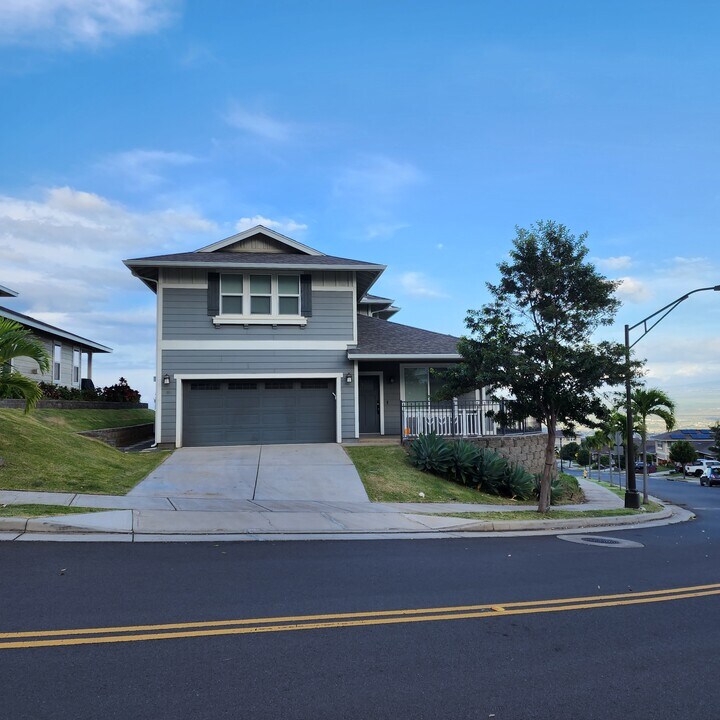 132 Ka ?Ikena Lp in Wailuku, HI - Building Photo