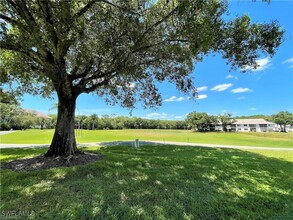 13240 White Marsh Ln in Ft. Myers, FL - Building Photo - Building Photo