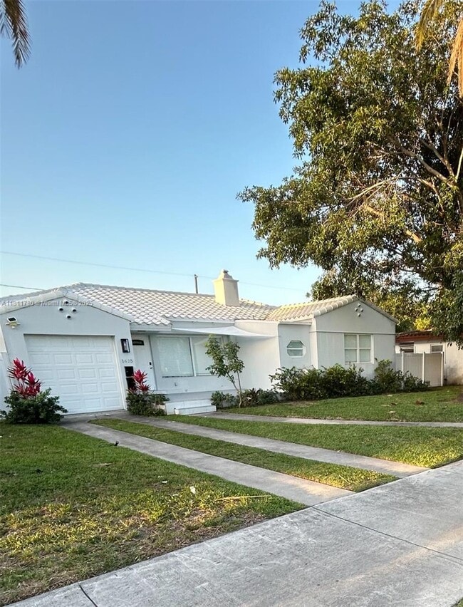 property at 1625 Hollywood Blvd