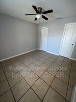 4736 Walden Cir in Orlando, FL - Building Photo - Building Photo