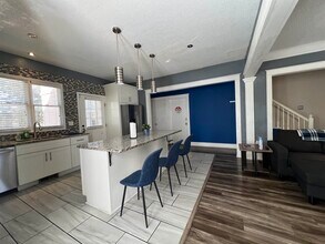 1210 Dorothy Pl in Memphis, TN - Building Photo - Building Photo
