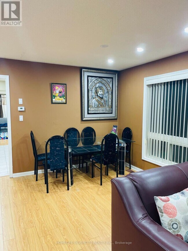 45 Keats Terrace in Brampton, ON - Building Photo - Building Photo