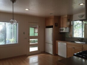 1203 Miles Ave in Pacific Grove, CA - Building Photo - Building Photo