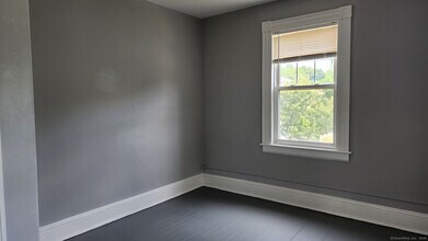 184 Washington St in New Britain, CT - Building Photo - Building Photo