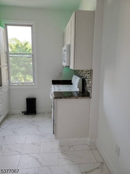 43 Wood St in Rutherford, NJ - Building Photo - Building Photo