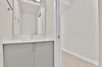 306 Rhonda Stewart Private in Ottawa, ON - Building Photo - Building Photo