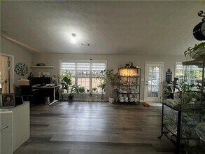 130 Morning Glen Dr in Suwanee, GA - Building Photo - Building Photo