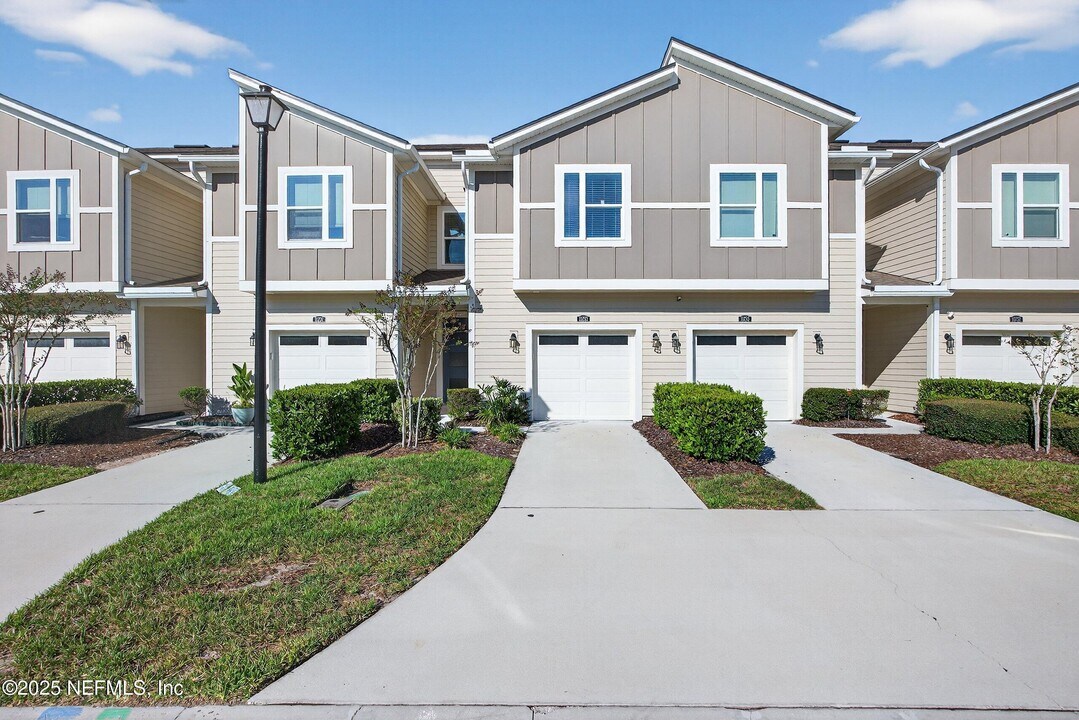 11233 Minnetta Ct in Jacksonville, FL - Building Photo