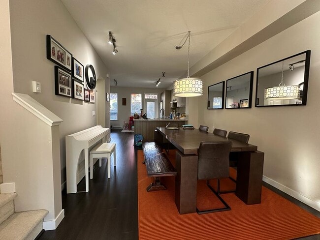 1305 Soball St in Coquitlam, BC - Building Photo - Building Photo